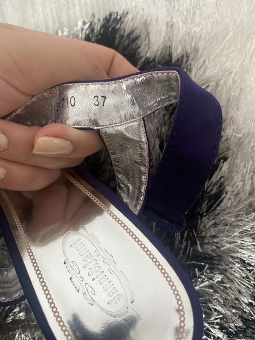 Sandale cu toc elegante