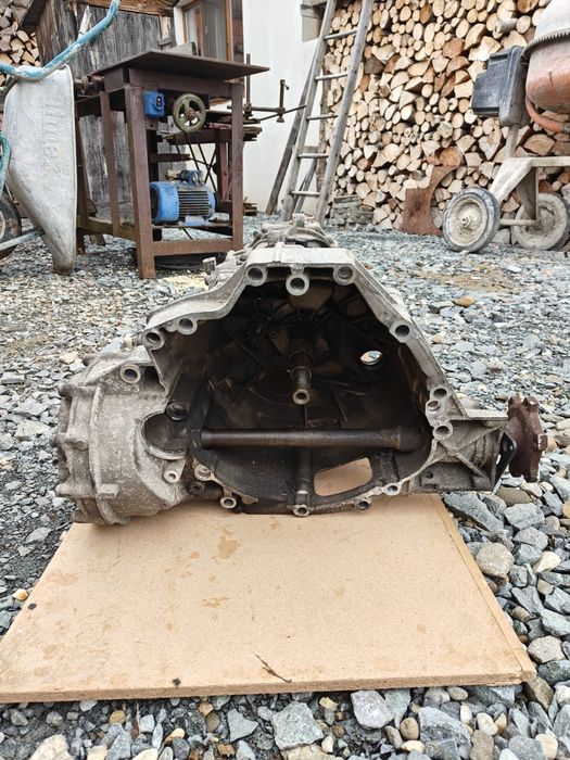 Vând cutie viteze manuală Audi A4 B8