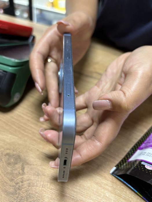 Iphone 14 256Гб аккумулятор 75%