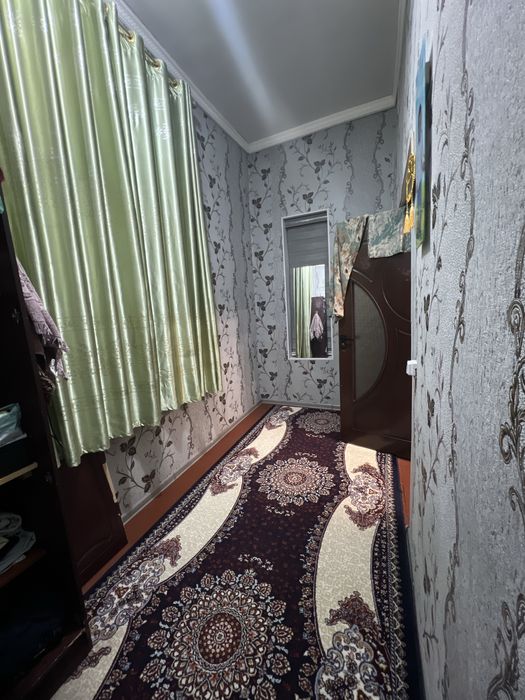 Hovli sotiladi srochno