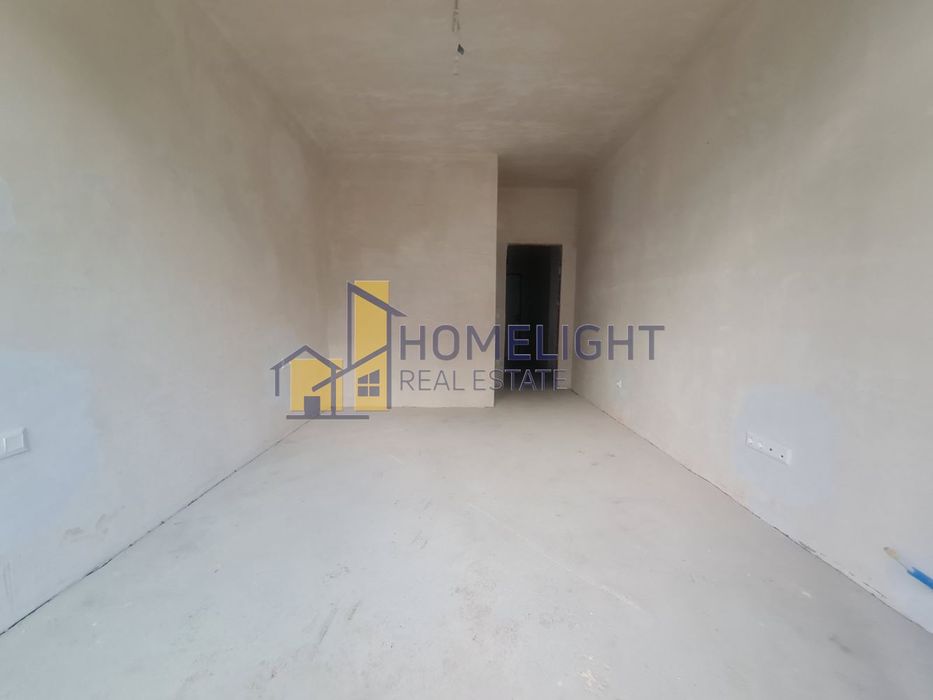 Тристаен апартамент в кв. Бояна