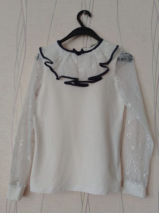 Школьные блузки и рубашки