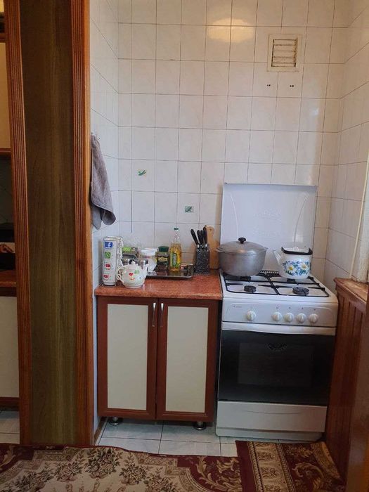 Продаётся квартира Юнусабад 15 квартал 3/2/4 метро Туркистон