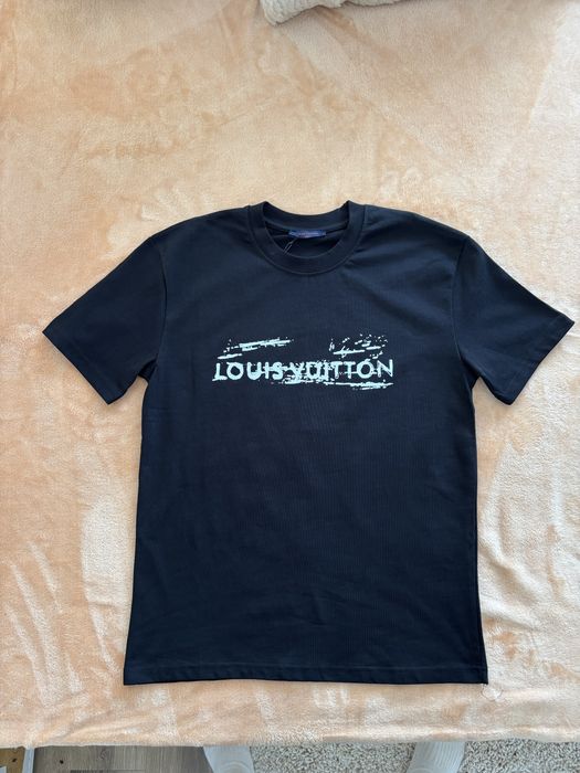 Vând tricou de bărbați