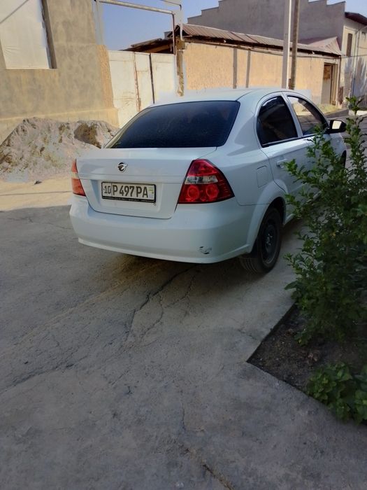 Nexiya 3 1 pazitsa sotiladi