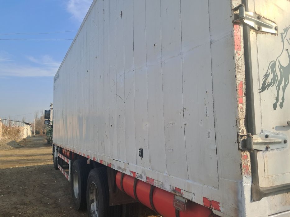 Chakman sotiladi L300