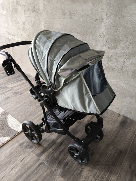 Продам коляску 2 в 1