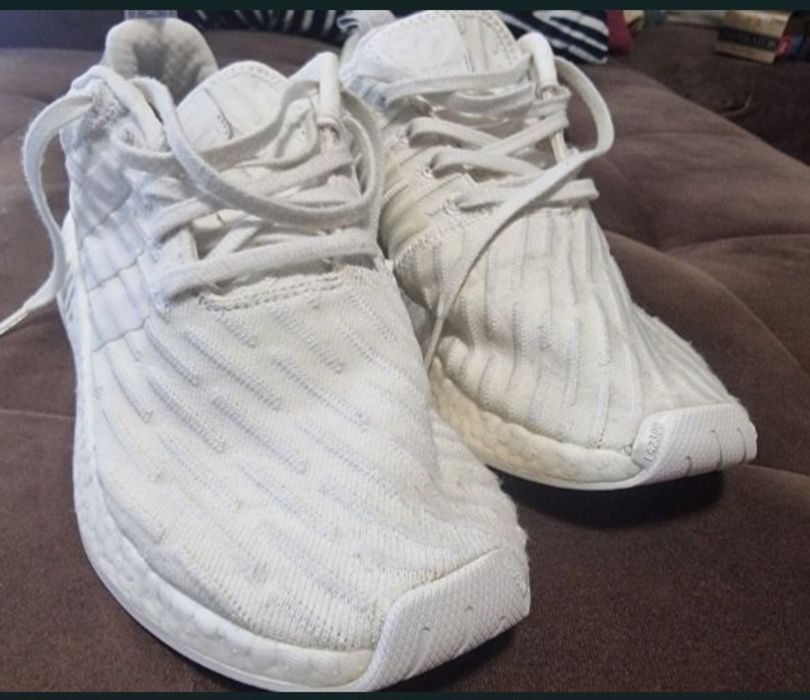 Adidas NMD R2 Primeknit triple дамски маратонки номер 41 1/3