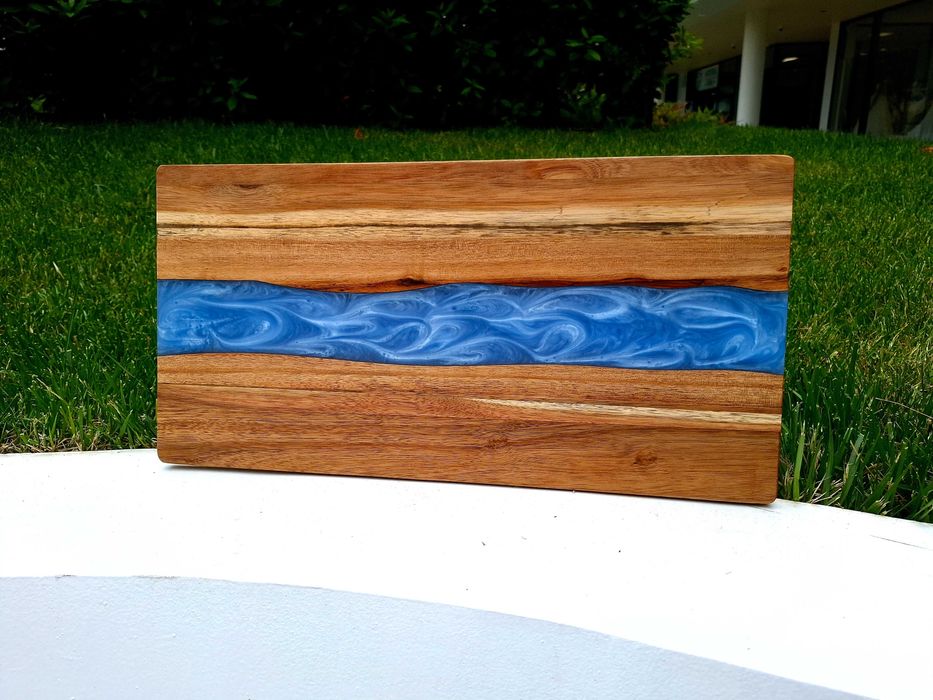 Дървени дъски с епоксидна смола - Последни бройки