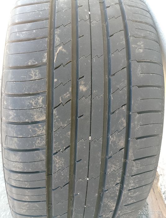 Anvelope 255/40/21