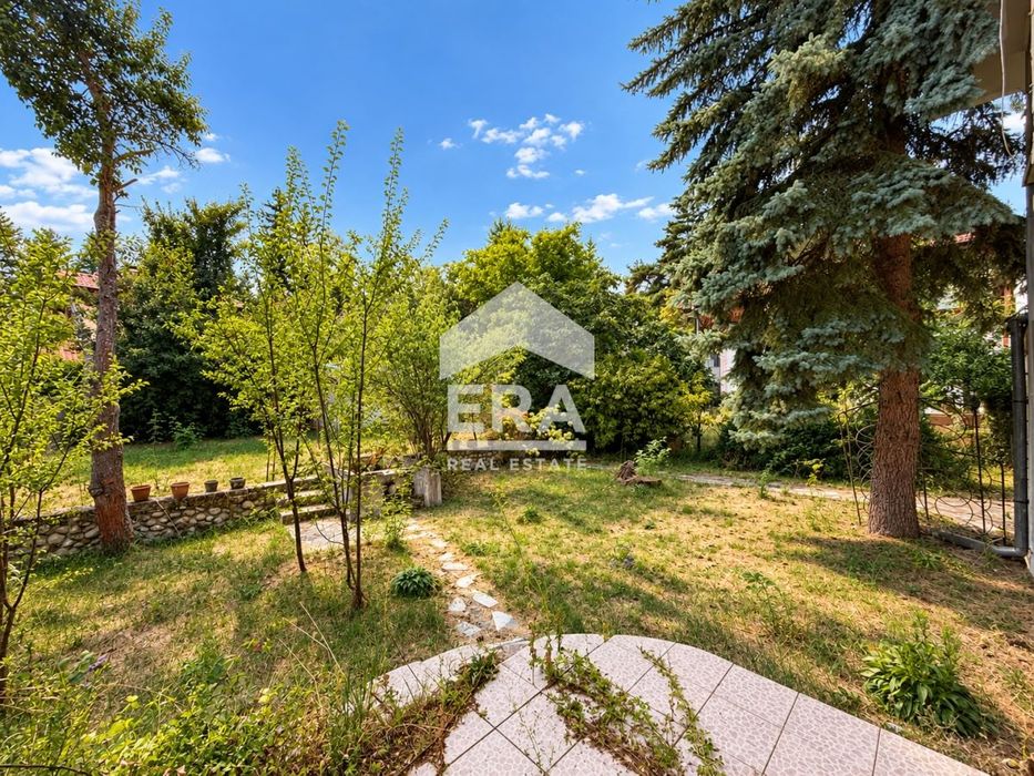 Продава се Къща в с. Горни Окол, Област София-област - 220 кв.м за 587 €/кв.м - Снимка #4