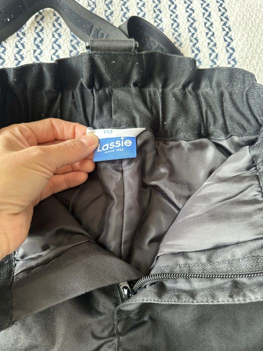 Продам зимнюю куртку Huppa