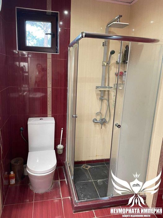 Продавам складова база, къща с постройки и парцел 7700кв в Асеновград