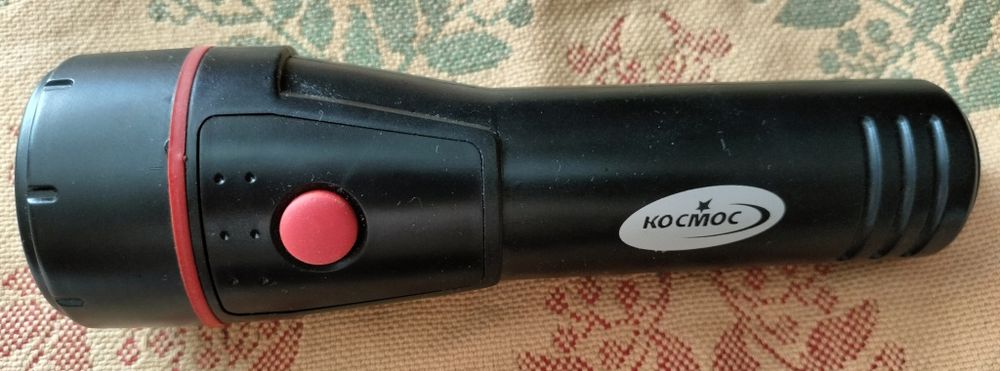 Фонарик подзаряжаемый