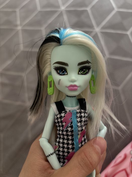 Monster High Френки G3, без коробки