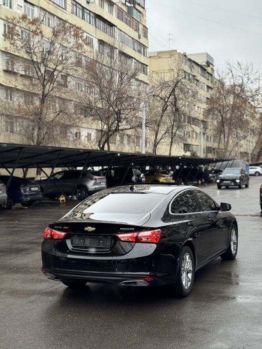 Malibu 2 premier yili 2022.23 qora kraska tozza yurgani 23.000