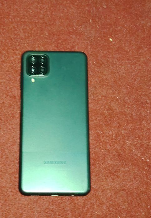 Samsung A 12 4/64 va honir quloqchinlari  tel 500      quloqchin 150