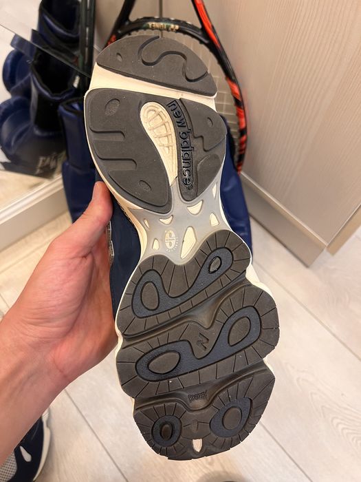 Продам кроссовки New Balance 1000