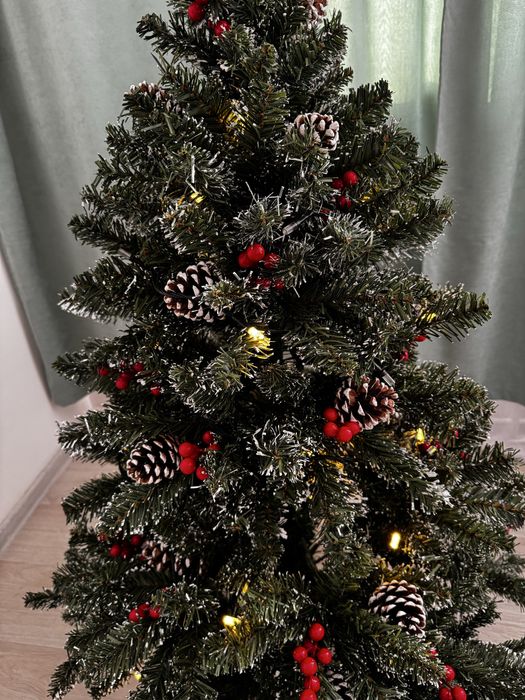 Продам новогоднюю елку как натуральный