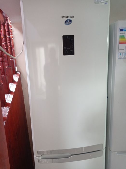 Холодильник Samsung бу