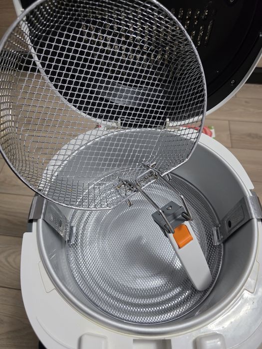 Friteuză cu ulei  Tefal !