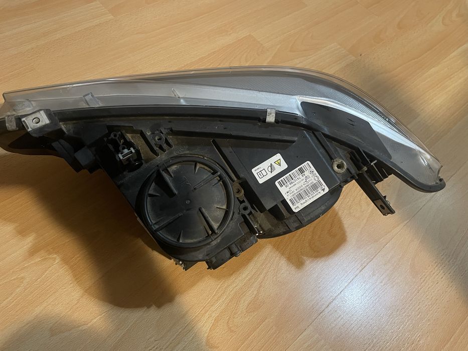 Far dreapta bmw seria 4 f32 f33 f36 coupe cabrio grancoupe bi xenon