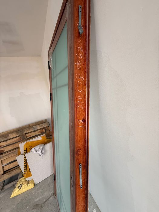 Алуминиеви врати