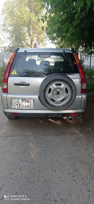 Автомобиль Honda CR-V, 2002