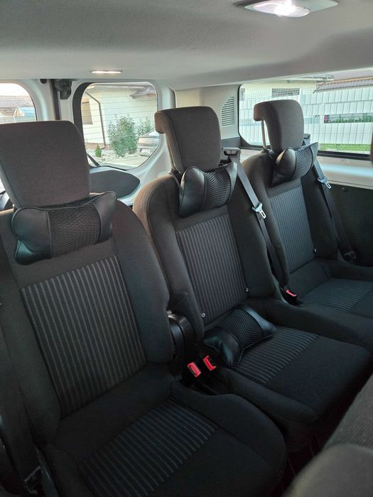 Inchiriere microbuze 8+1 locuri / rent a car / rent a bus / rent a van