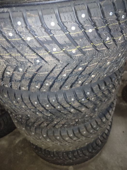 Продам шины 235×55×17