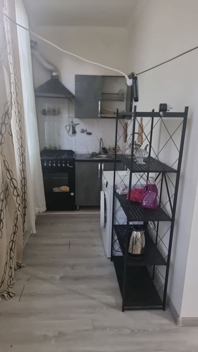 Продаю квартиру Яшнабадский р-он Авиасозлар-2 38м2. 1-ком в 2-х 1-этаж