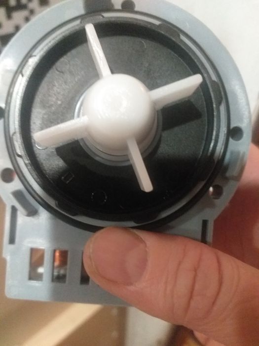 Насос универсальный  для стиральной  машины