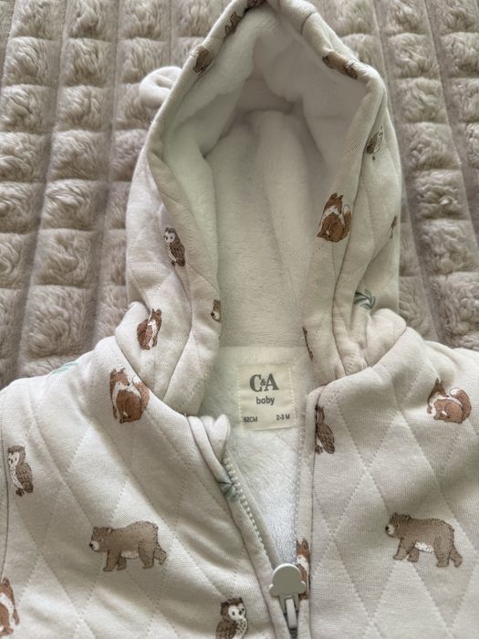 Combinezon C&A marimea 62 bebelus 2 bucati