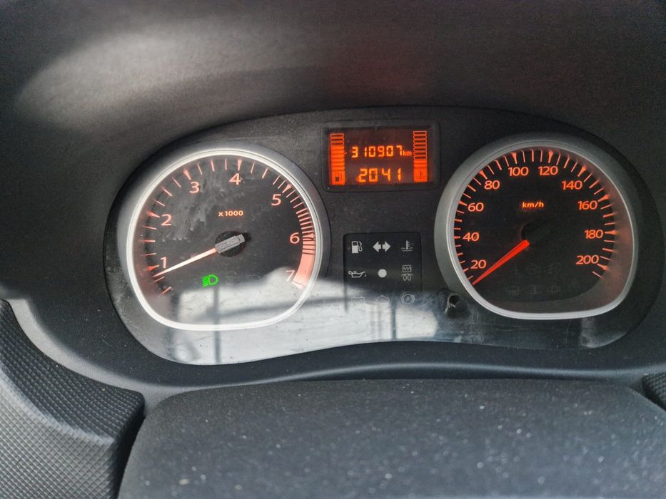Vând sau schimb Dacia Duster, an fabricație 2010