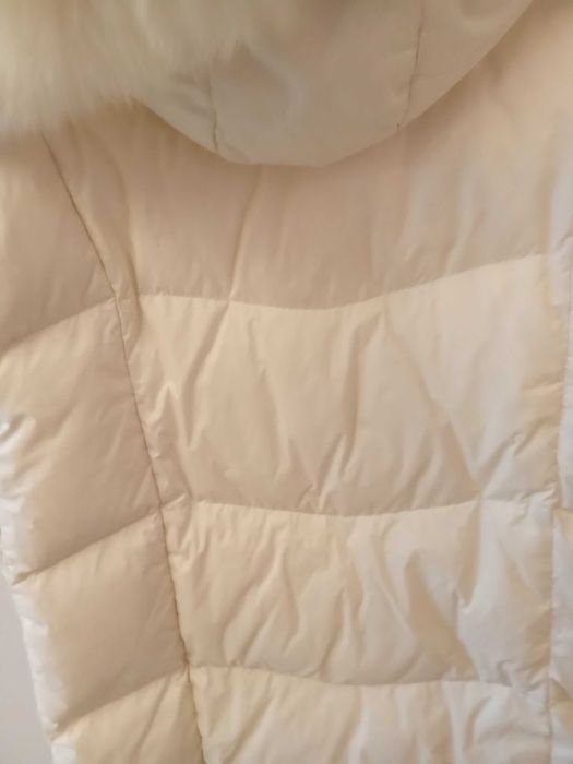 Яке за момиче Vero Moda с гъши пух - 80 евро.