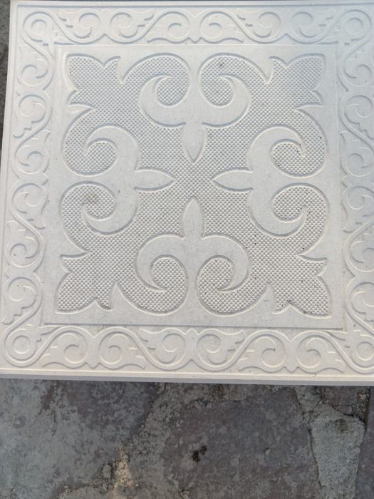 Брусчатки , тратуарные плитки , бардюры , слив