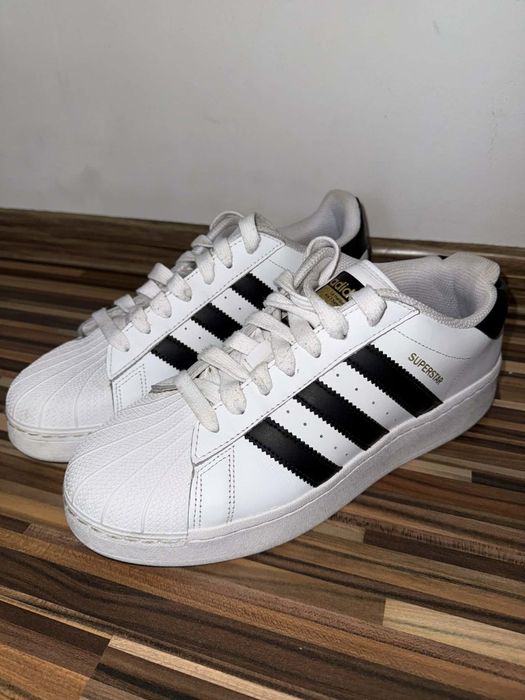 Adidas Superstar