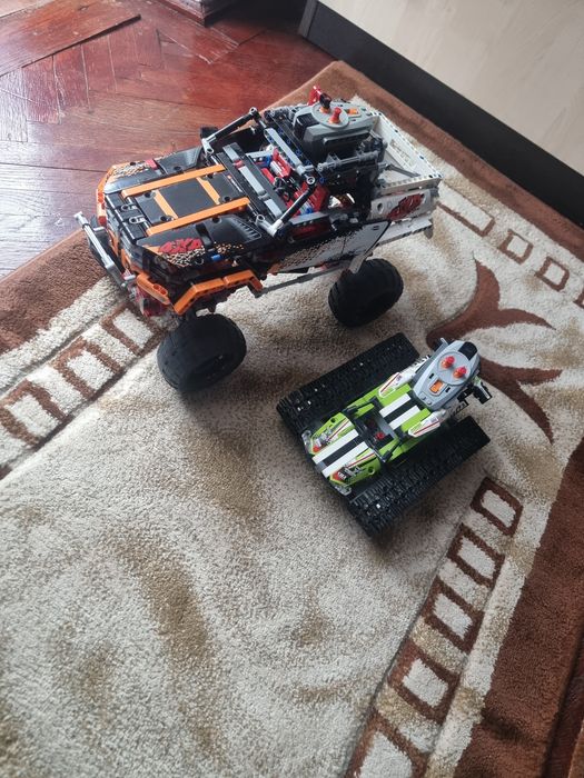 LEGO TECHNIC cu telecomandă