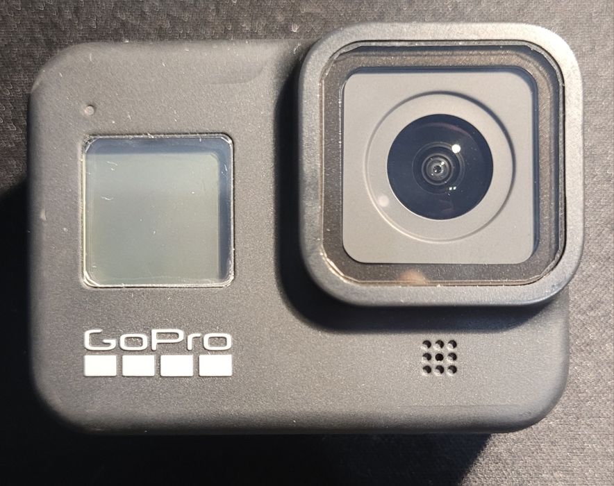 Vând GoPro hero 8 + card 128Gb