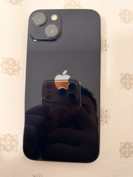 Iphone 13 Midnight blue