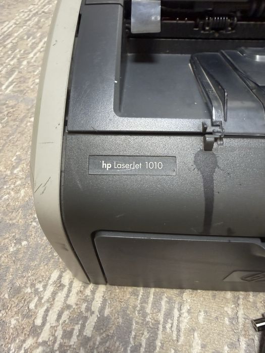 Принтер hp LaserJet 1010