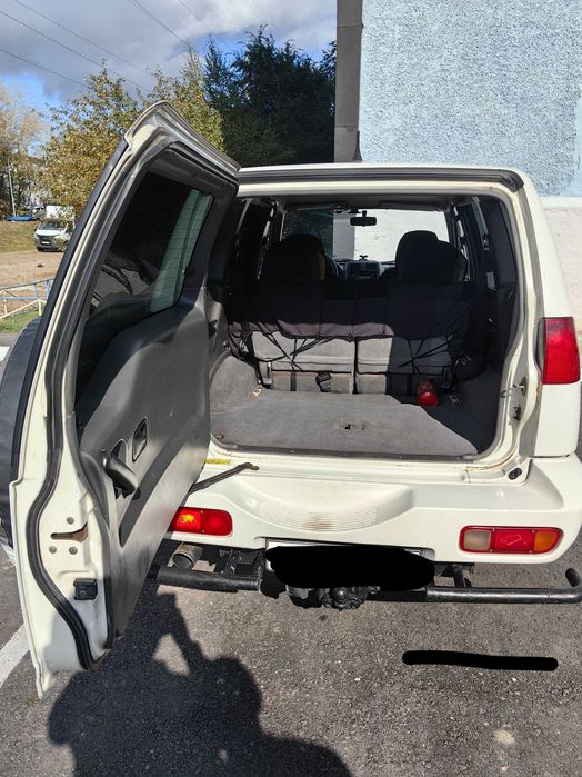 Aвтомобиль  Nissan Terano