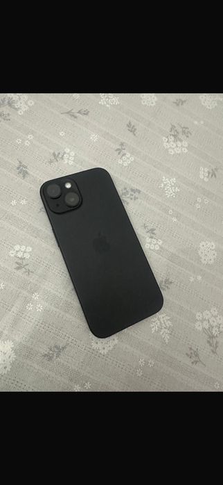 Айфон 15 в продаже черный