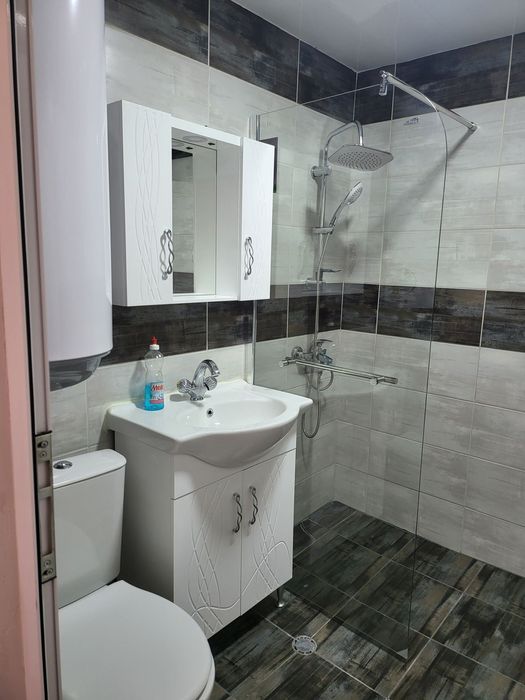 Продава се Тристаен апартамент в Шумен, Добруджански - 80 кв.м за 1626 €/кв.м - Снимка #9