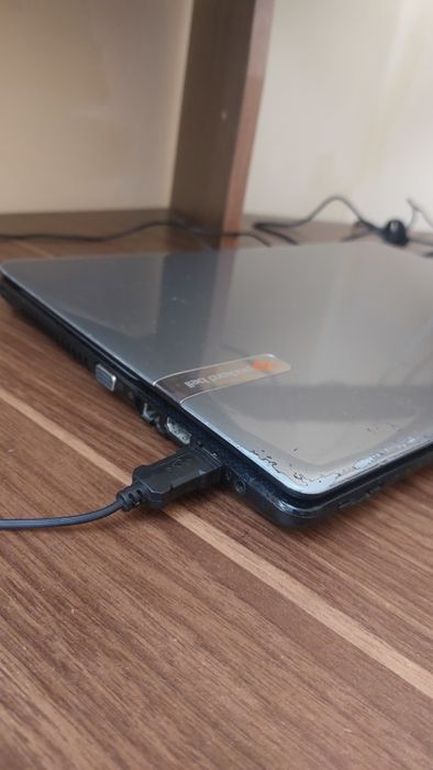 Срочно сатылады ноутбук 20000 теңге!