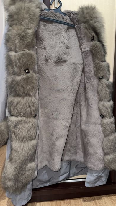 Парка почти новая