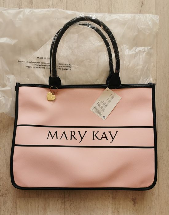 Сумка розовая Мери К