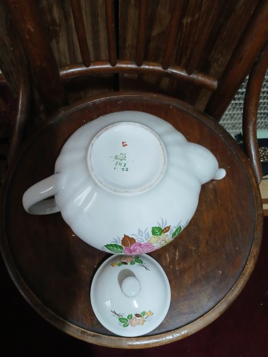 Продам большой заварочный чайник