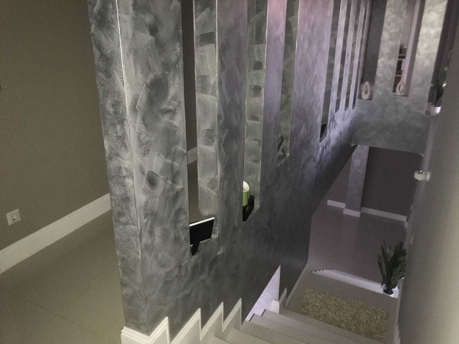 Echipa executam renovari si finisaje int si ext case la rosu   garduri