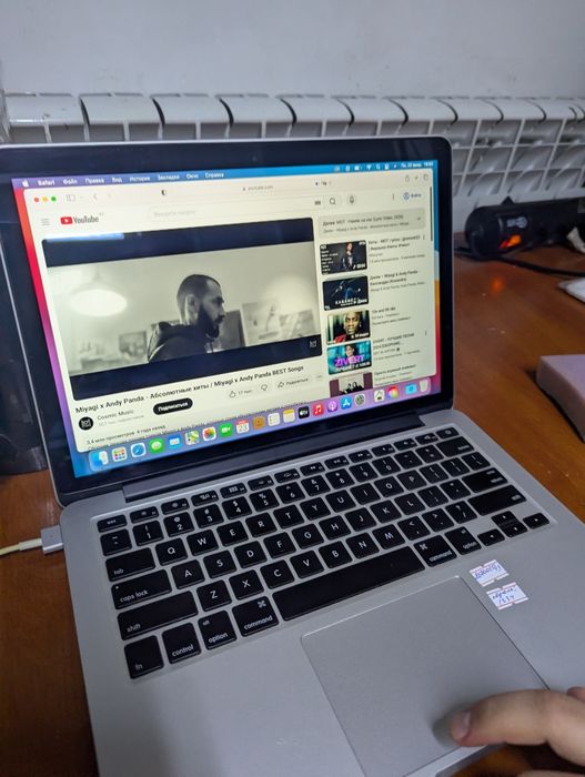 МакБук 2014 срочно продаю